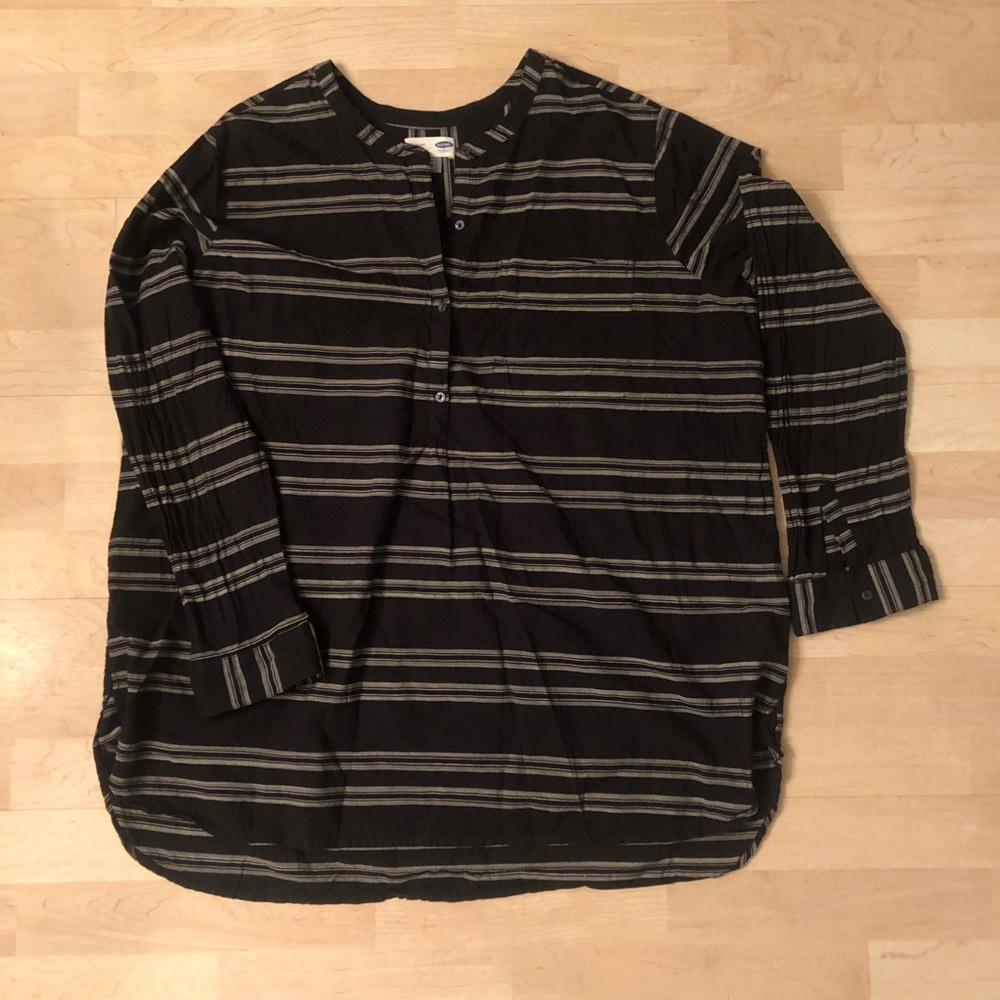 Old Navy Collarless Striped Tunic Top